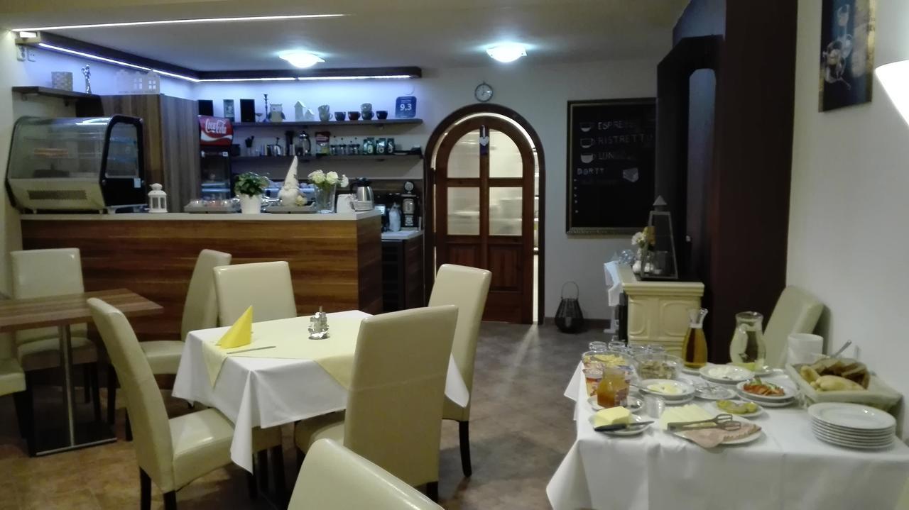 Penzion U Reky Vojkovice  Exterior foto